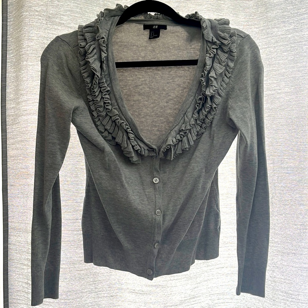 H&M sweater NWOT